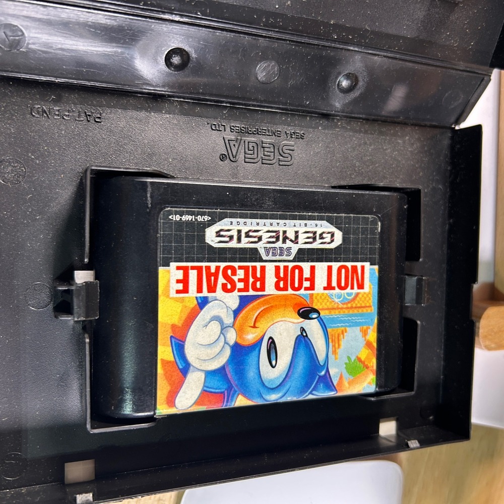 Sega Genesis Sonic The Hedgehog Not For Resale 16-Bit Cartridge With Case 1991 - Picture 2 of 3